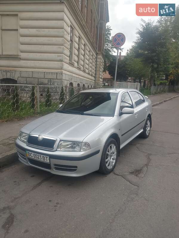 Ліфтбек Skoda Octavia 2009 в Дрогобичі