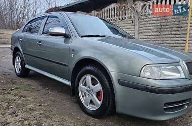 Лифтбек Skoda Octavia 2002 в Запорожье