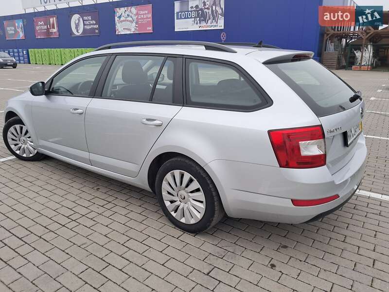 Универсал Skoda Octavia 2016 в Нововолынске
