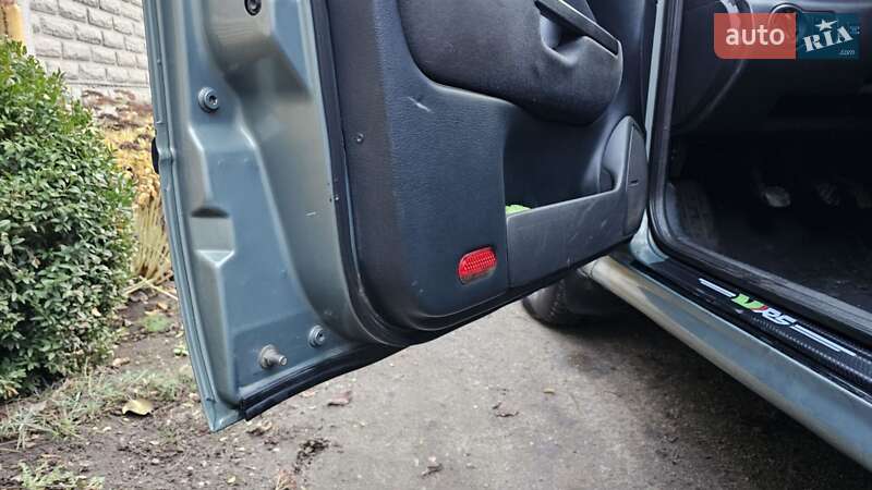 Лифтбек Skoda Octavia 2002 в Запорожье