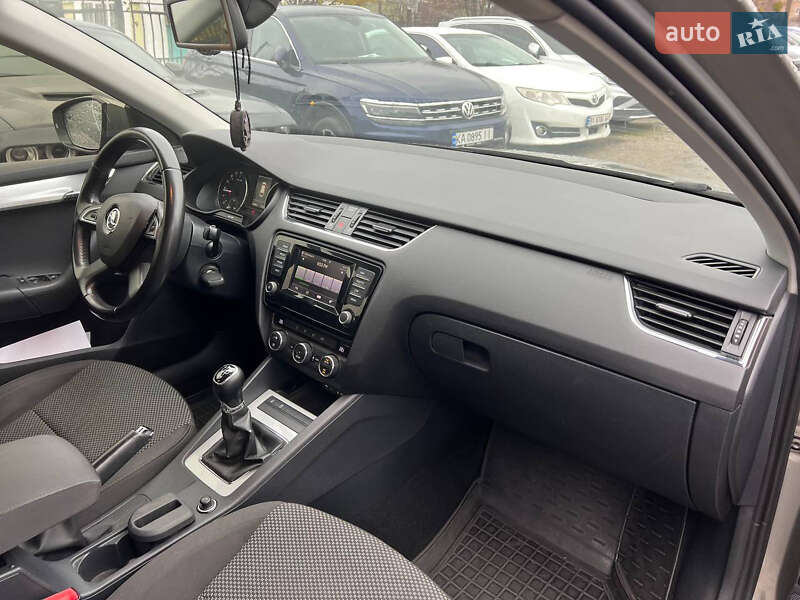 Універсал Skoda Octavia 2014 в Полтаві