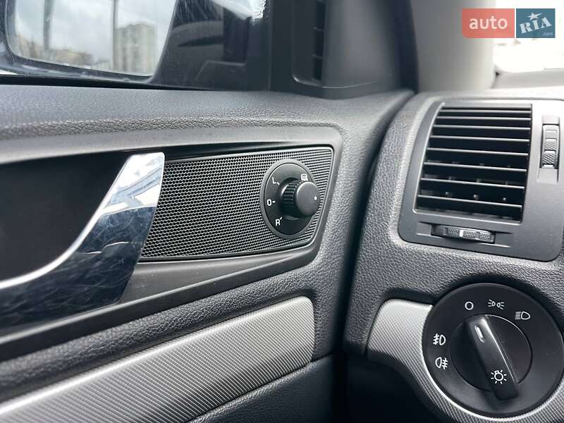 Лифтбек Skoda Octavia 2012 в Киеве фото 24 Лифтбек Skoda Octavia 2012 в Киеве