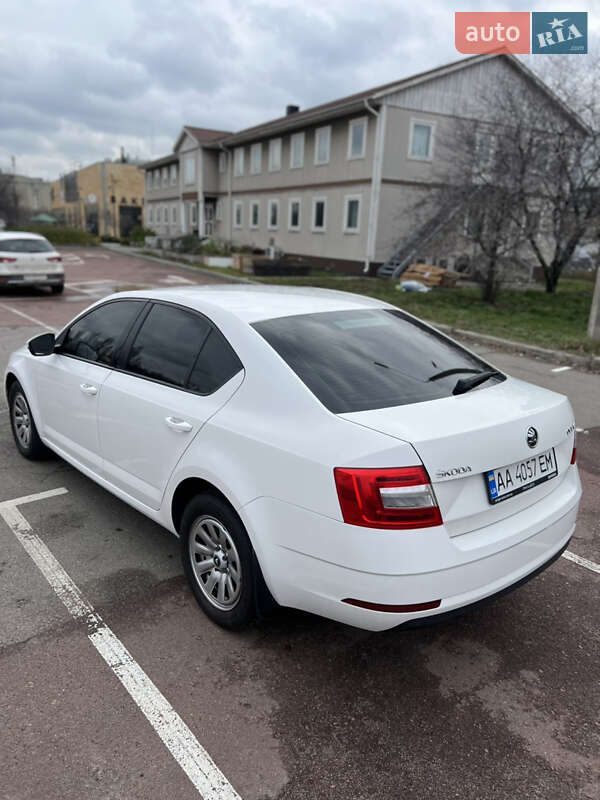 Лифтбек Skoda Octavia 2018 в Киеве