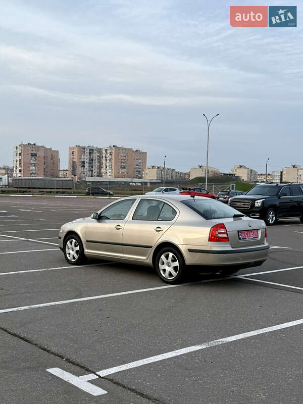 Лифтбек Skoda Octavia 2006 в Одессе