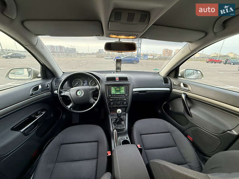 Лифтбек Skoda Octavia 2006 в Одессе