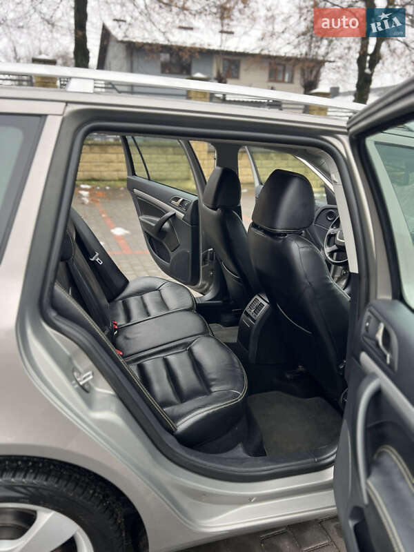 Универсал Skoda Octavia 2010 в Здолбунове
