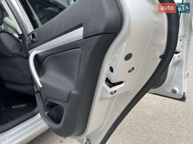 Універсал Skoda Octavia 2005 в Мукачевому