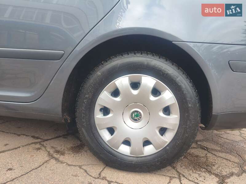 Универсал Skoda Octavia 2007 в Чернигове
