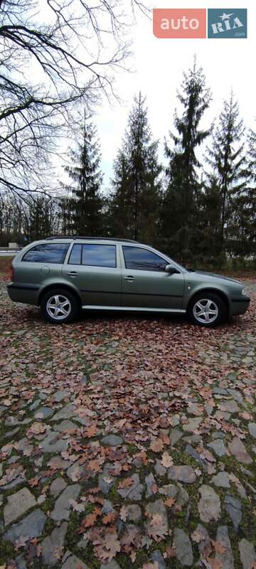 Універсал Skoda Octavia 2003 в Жашківу