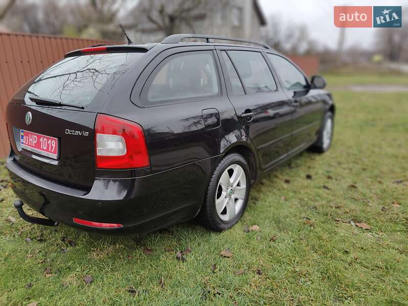 Универсал Skoda Octavia 2010 в Киеве фото 4 Универсал Skoda Octavia 2010 в Киеве