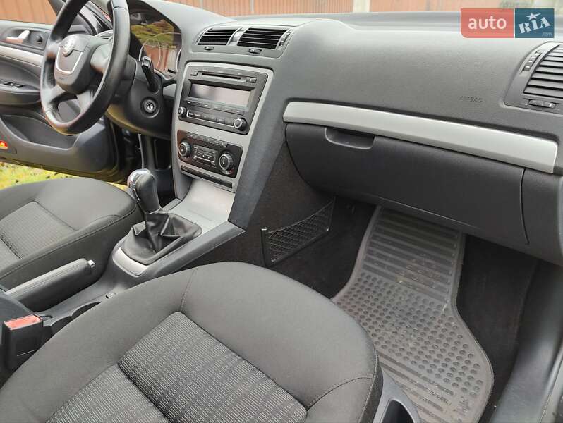 Универсал Skoda Octavia 2010 в Киеве фото 26 Универсал Skoda Octavia 2010 в Киеве