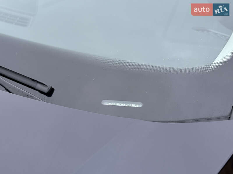 Универсал Skoda Octavia 2020 в Ужгороде