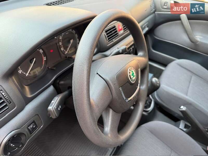 Лифтбек Skoda Octavia 2010 в Киеве фото 6 Лифтбек Skoda Octavia 2010 в Киеве