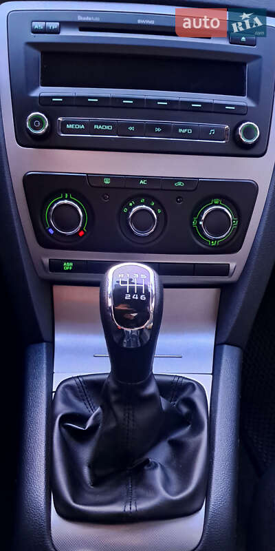 Лифтбек Skoda Octavia 2012 в Желтых Водах