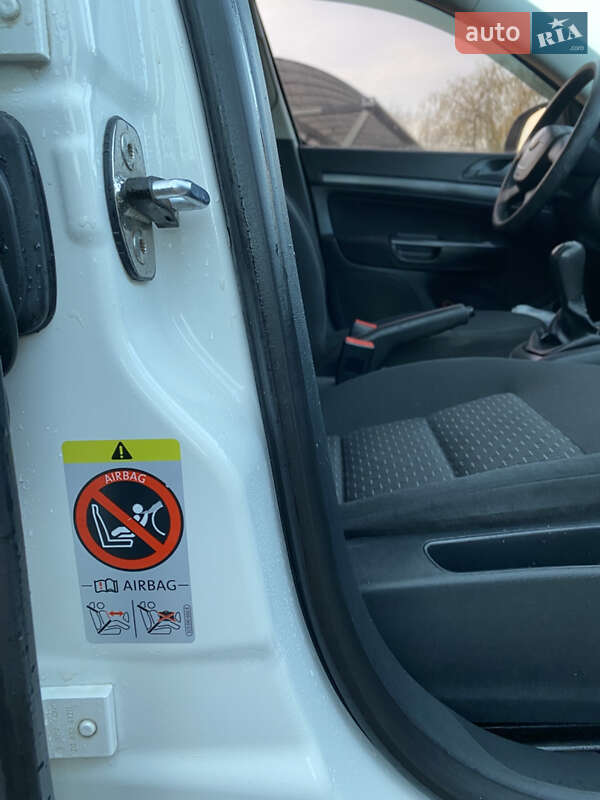 Лифтбек Skoda Octavia 2010 в Ровно