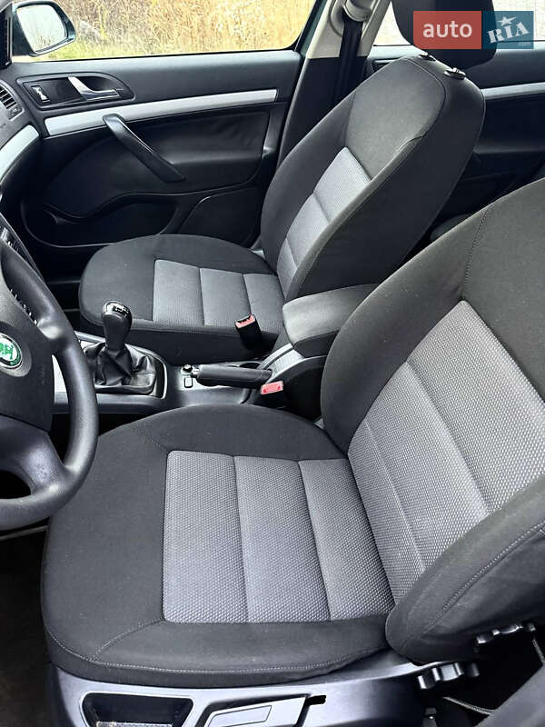 Лифтбек Skoda Octavia 2007 в Днепре