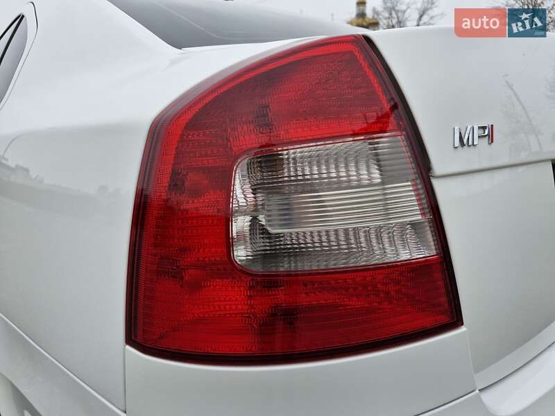 Ліфтбек Skoda Octavia 2010 в Кривому Розі