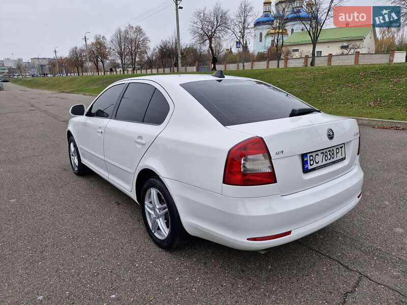 Ліфтбек Skoda Octavia 2010 в Кривому Розі