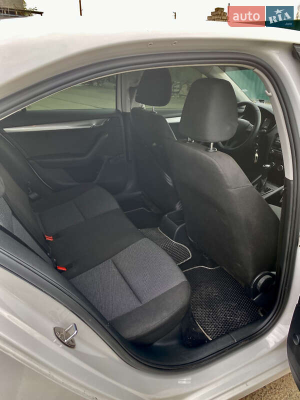 Лифтбек Skoda Octavia 2016 в Новом Буге