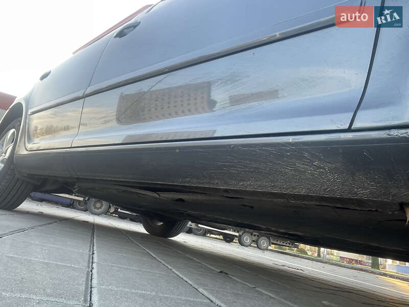 Лифтбек Skoda Octavia 2011 в Черкассах