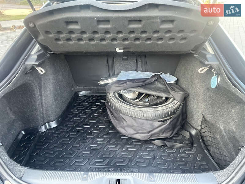 Лифтбек Skoda Octavia 2011 в Черкассах