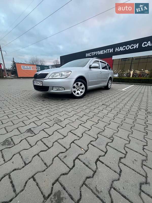 Універсал Skoda Octavia 2011 в Вінниці
