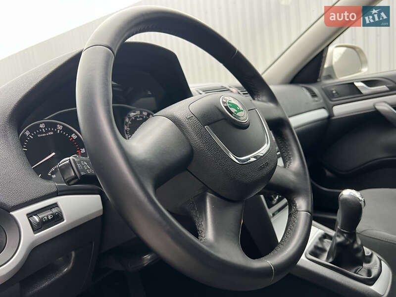 Универсал Skoda Octavia 2010 в Лубнах фото 49 Универсал Skoda Octavia 2010 в Лубнах
