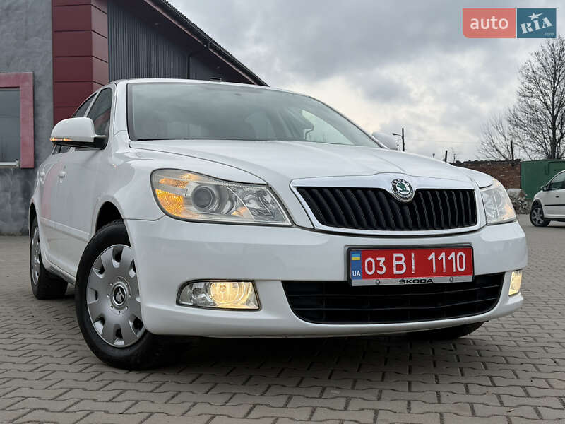 Ліфтбек Skoda Octavia 2009 в Лубнах