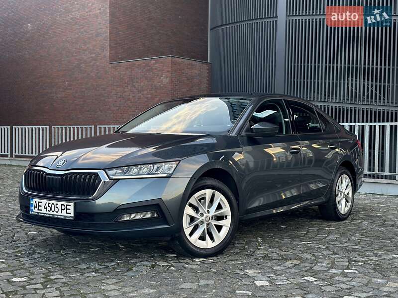 Лифтбек Skoda Octavia 2021 в Днепре