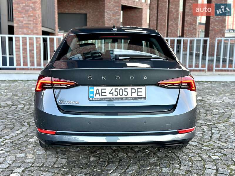 Лифтбек Skoda Octavia 2021 в Днепре