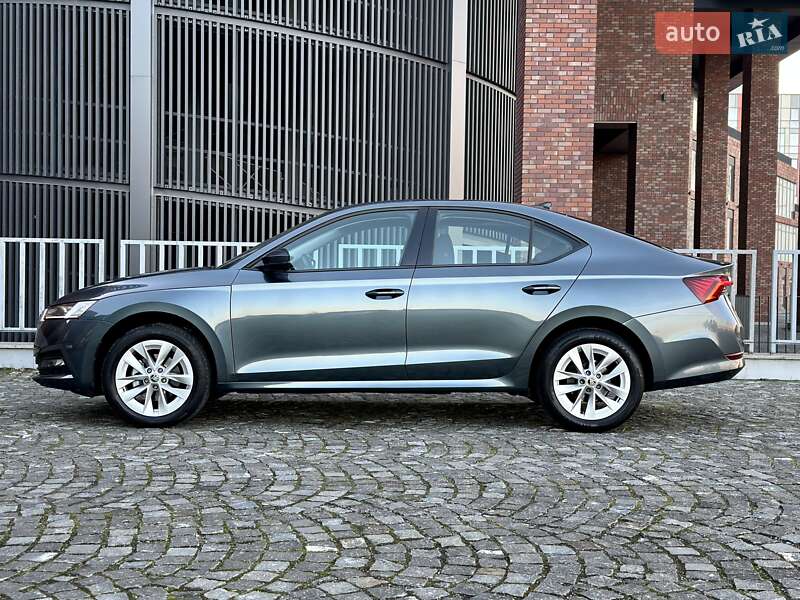 Лифтбек Skoda Octavia 2021 в Днепре