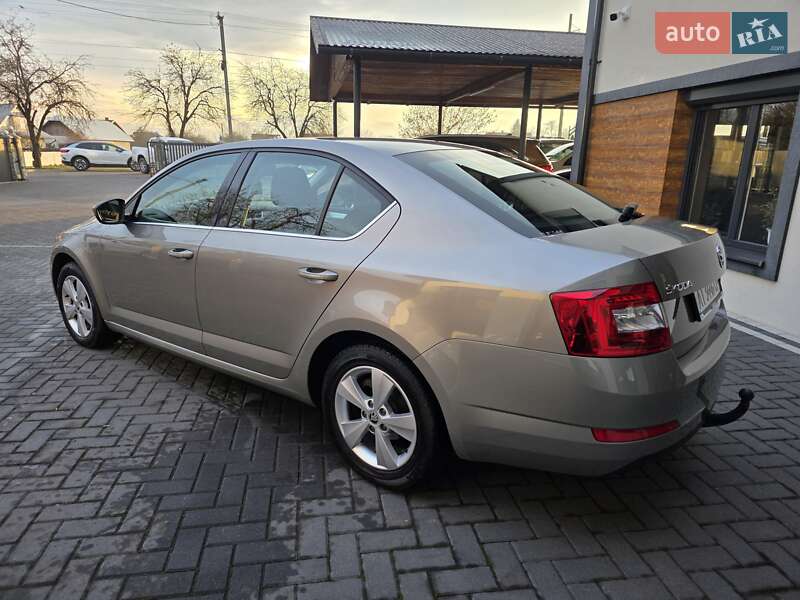 Ліфтбек Skoda Octavia 2015 в Коломиї
