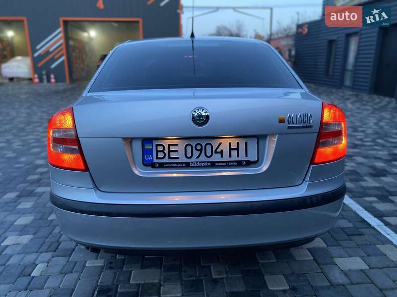 Лифтбек Skoda Octavia 2006 в Николаеве