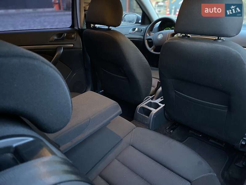 Лифтбек Skoda Octavia 2006 в Николаеве