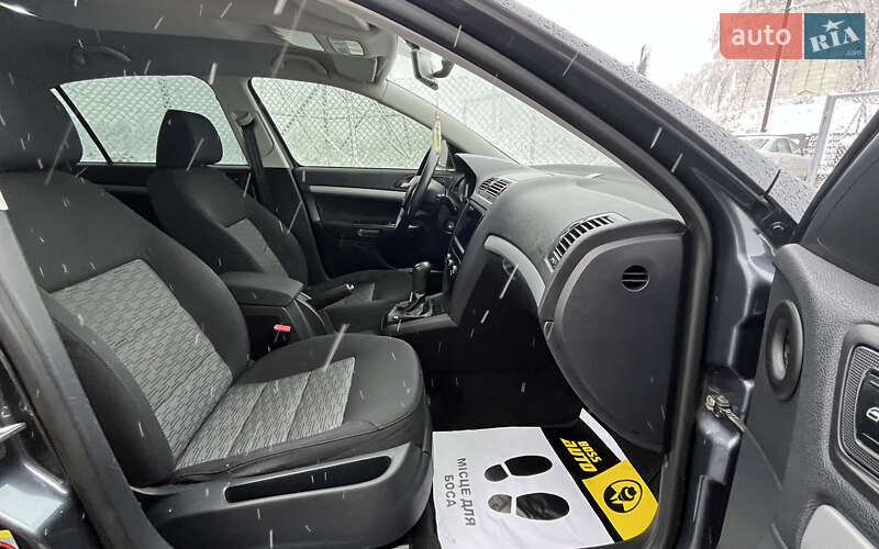 Лифтбек Skoda Octavia 2012 в Стрые