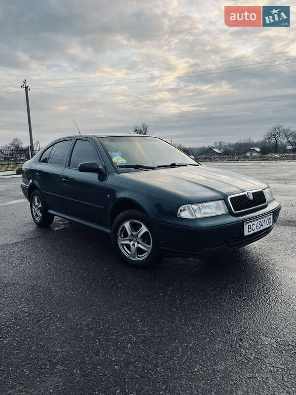 Ліфтбек Skoda Octavia 1998 в Іваничах