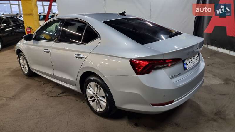 Лифтбек Skoda Octavia 2021 в Киеве