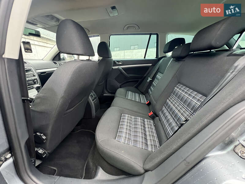 Универсал Skoda Octavia 2013 в Киеве фото 22 Универсал Skoda Octavia 2013 в Киеве