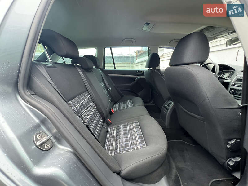 Универсал Skoda Octavia 2013 в Киеве фото 25 Универсал Skoda Octavia 2013 в Киеве