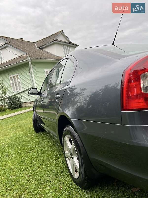 Лифтбек Skoda Octavia 2009 в Ивано-Франковске