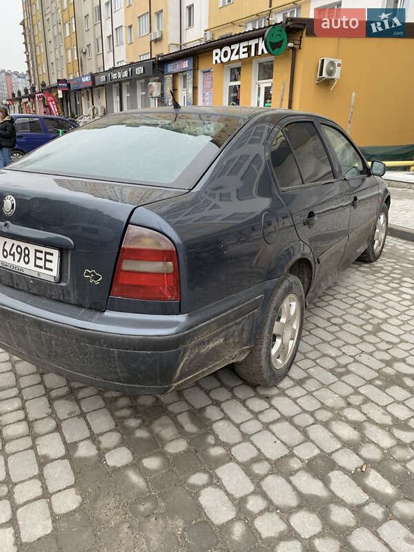 Ліфтбек Skoda Octavia 1999 в Івано-Франківську