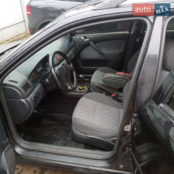 Универсал Skoda Octavia 2008 в Чернигове