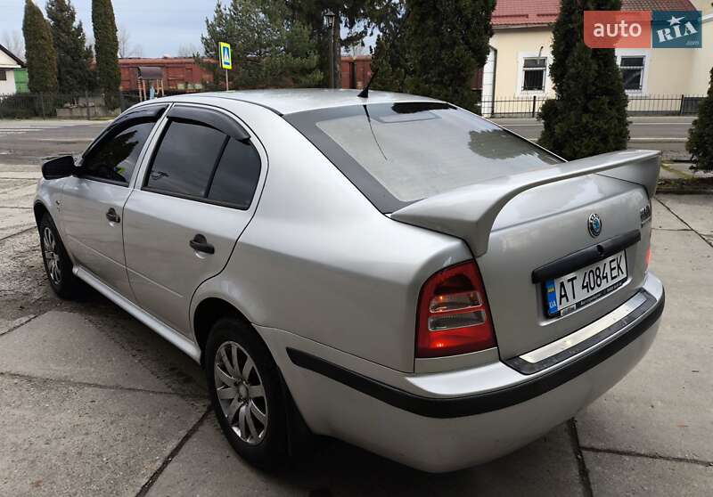 Ліфтбек Skoda Octavia 2003 в Надвірній