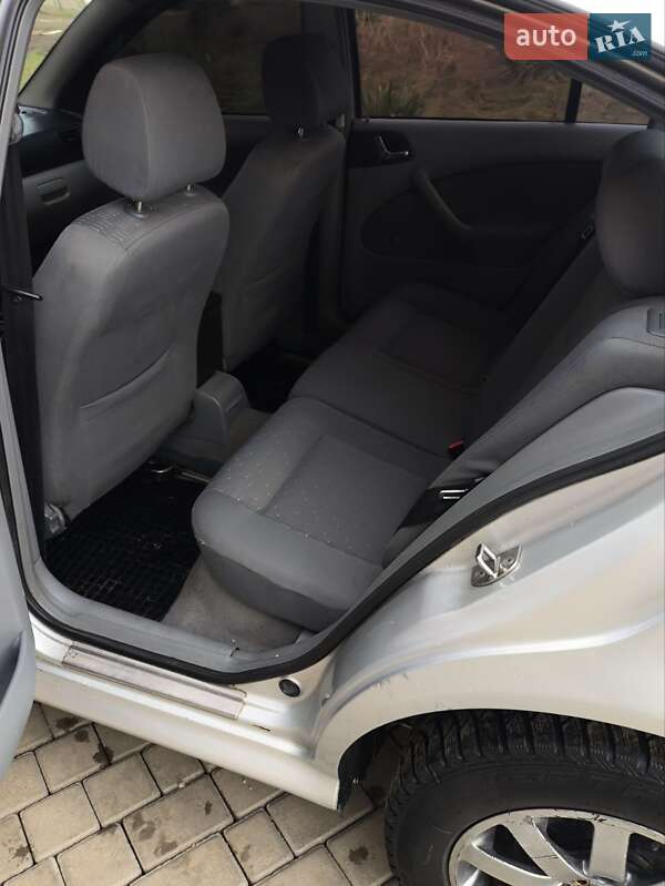 Ліфтбек Skoda Octavia 2003 в Надвірній