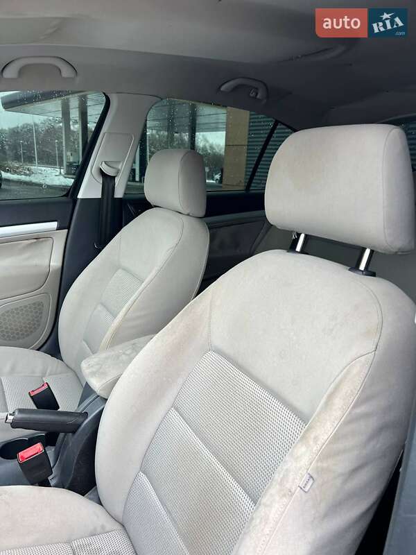 Лифтбек Skoda Octavia 2005 в Львове