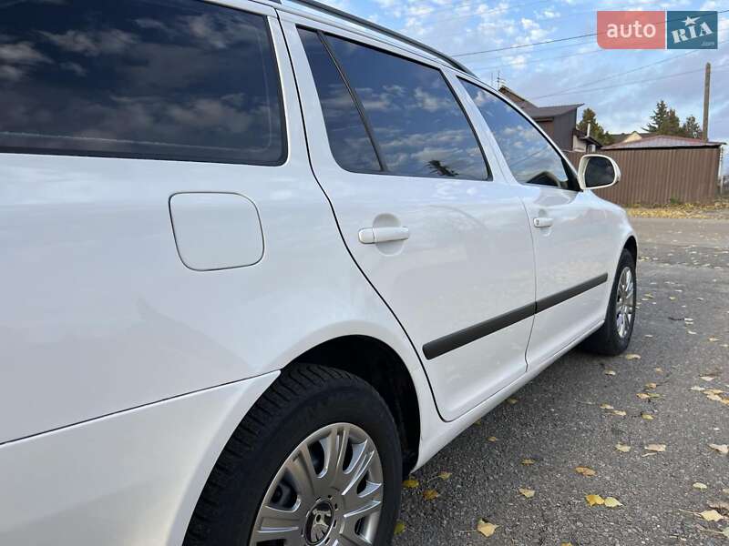 Універсал Skoda Octavia 2012 в Харкові