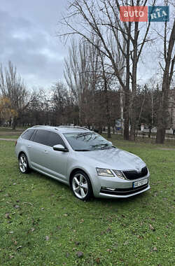 Универсал Skoda Octavia 2018 в Кривом Роге