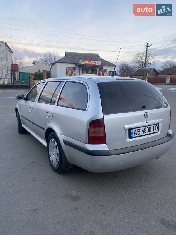 Универсал Skoda Octavia 2004 в Жмеринке