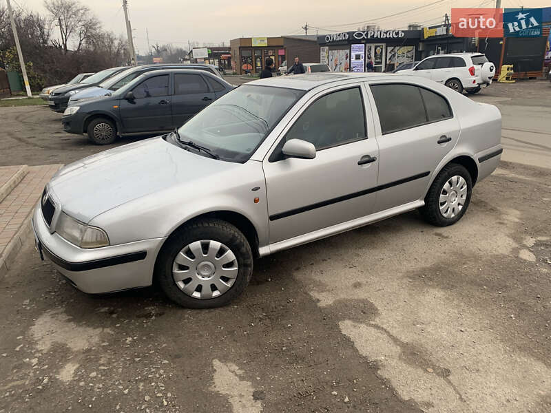 Ліфтбек Skoda Octavia 1998 в Новомосковську