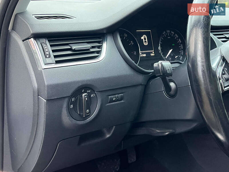 Лифтбек Skoda Octavia 2013 в Киеве фото 14 Лифтбек Skoda Octavia 2013 в Киеве